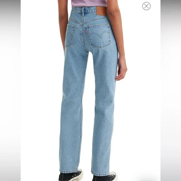 NWT 501® Distressed Button Fly Straight Leg Jeans - Picture 2 of 3